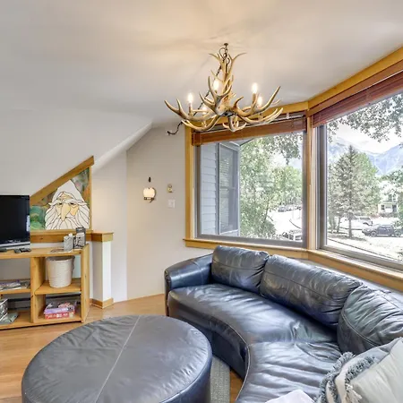 Holiday home Condo: Walk To Lift, Bear Creek, & More!