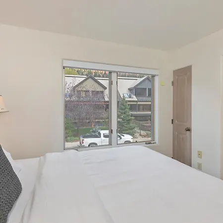 Luxury - Open For Bluegrass