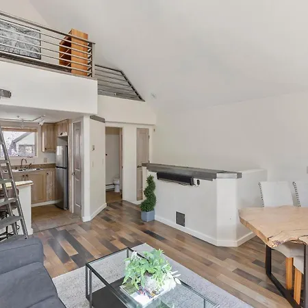 Luxury - Open For Bluegrass Telluride