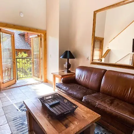 2 Bedroom - Luxury Skiin And Out Holiday home *