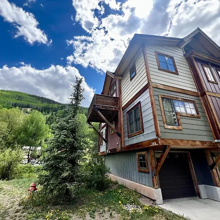 Holiday home Entrada A Townhouse *