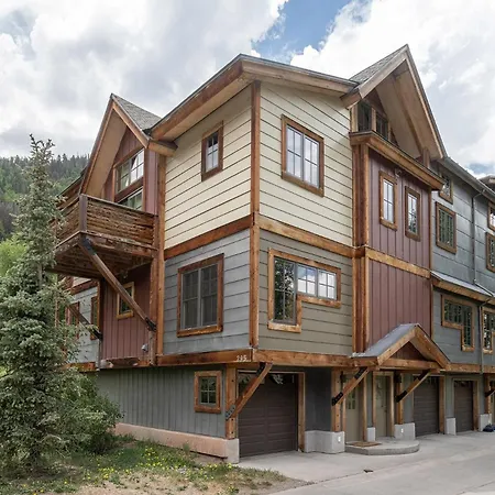 Holiday home Entrada A Townhouse *