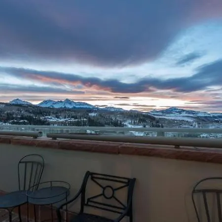 Penthouse At The Peaks 614