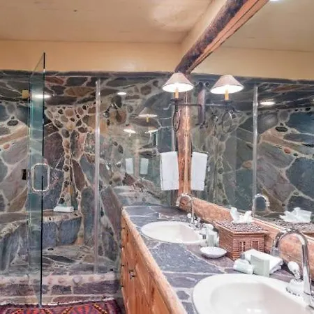 Apartment Penthouse At The Peaks 614