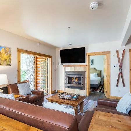 2br Ski-in, Ski-out Holiday home *