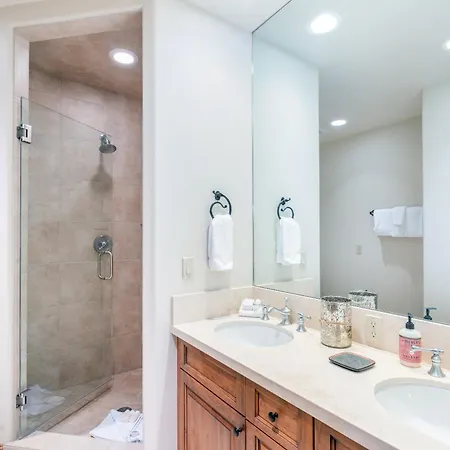 Holiday home Townhomes On The Creek 117 *