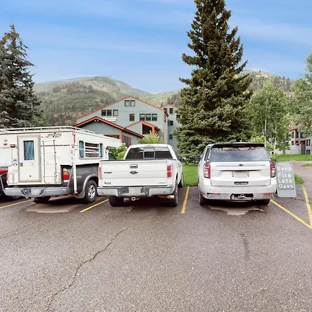Lodge- Treat * Telluride