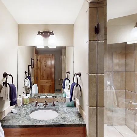 Lodge- Treat Apartment