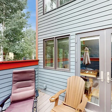 Lodge- Treat Apartment