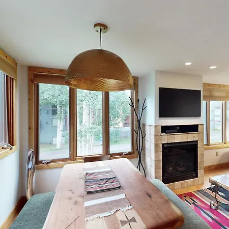 Lodge- Treat Apartment Telluride