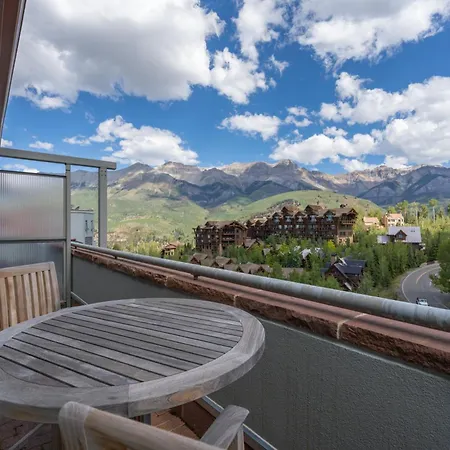 Apartment Peaks Penthouse 843