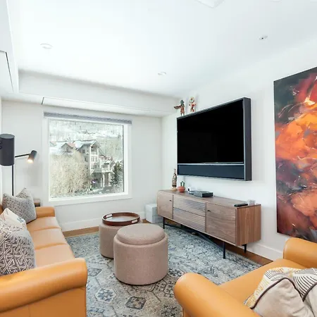 Peaks Penthouse 652 Apartment *