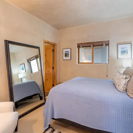 Apartment Westermere 411
