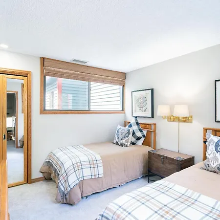 Apartment 532 *