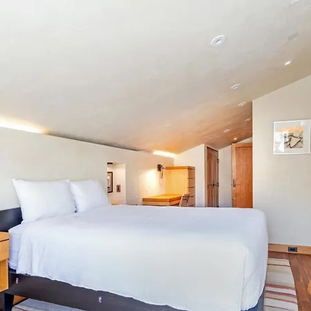 Peaks Penthouse 851 Apartment