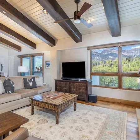 Peaks Penthouse 843