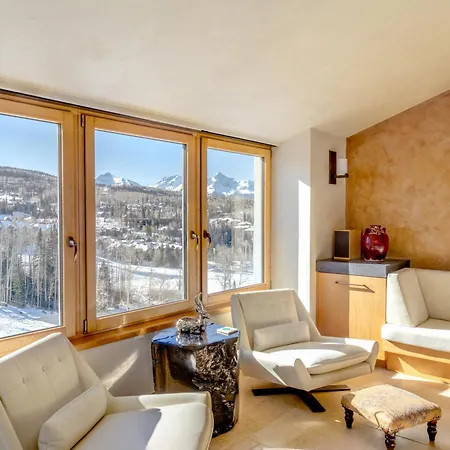 Peaks Penthouse 851
