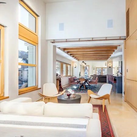 Apartment Peaks Penthouse 851