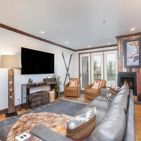 Apartment Lorian 7 Steps From The Ski Slopes, Hot Tub, Gym