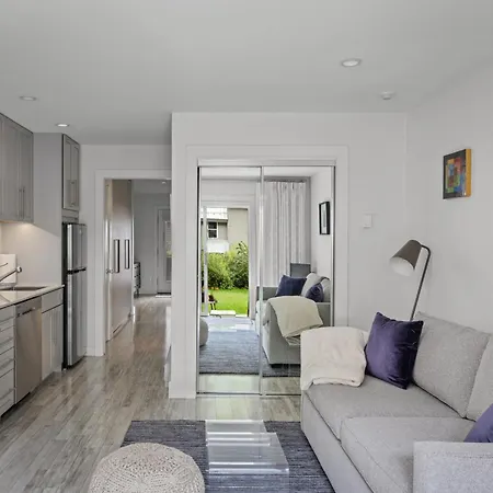 Apartment Riverside Retreat At Viking - Location! *