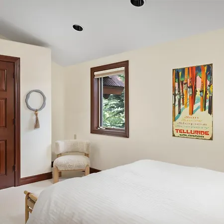 Holiday home Camp - Golf Course, Views, Hot Tub, Gym! Telluride