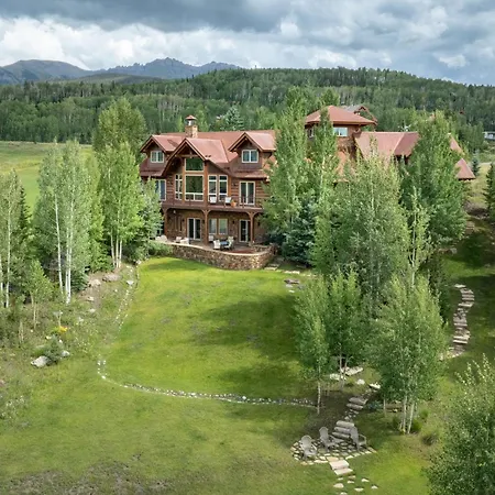Camp - Golf Course, Views, Hot Tub, Gym! Telluride