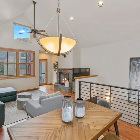 3br 3 1 2ba Center Of Everything New Listing On Our New * Telluride