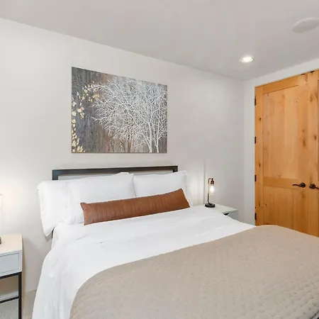 3br 3 1 2ba Center Of Everything New Listing On Our New Holiday home