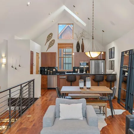 3br 3 1 2ba Center Of Everything New Listing On Our New * Telluride