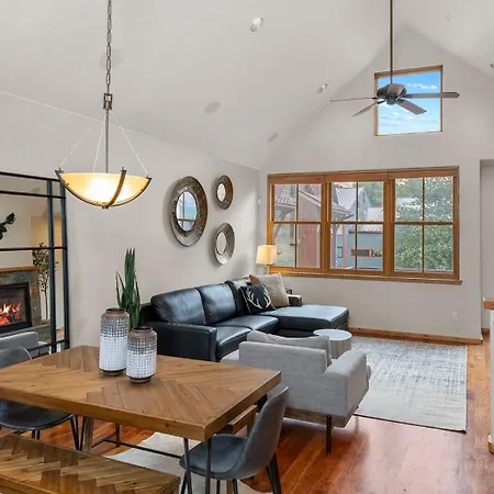 3br 3 1 2ba Center Of Everything New Listing On Our New Holiday home