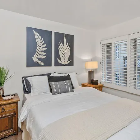 In Out Remodeled Luxury Holiday home *