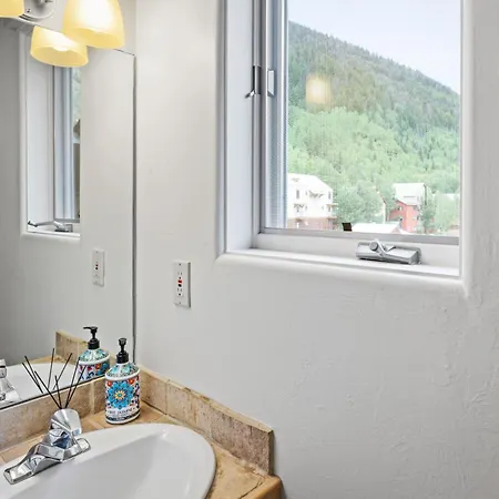 View At Double Diamond - Ski-in-out And Hot Tub! Apartment