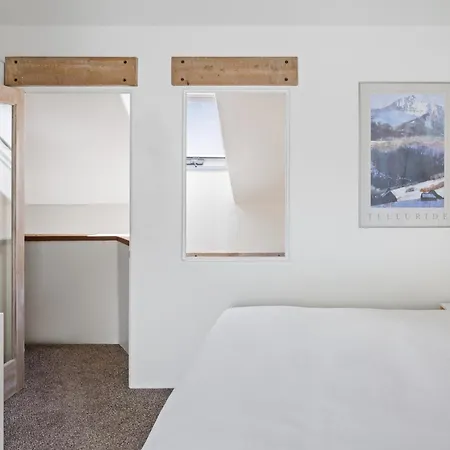View At Double Diamond - Ski-in-out And Hot Tub! Apartment *