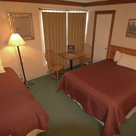 Mountainside Hotel 3*