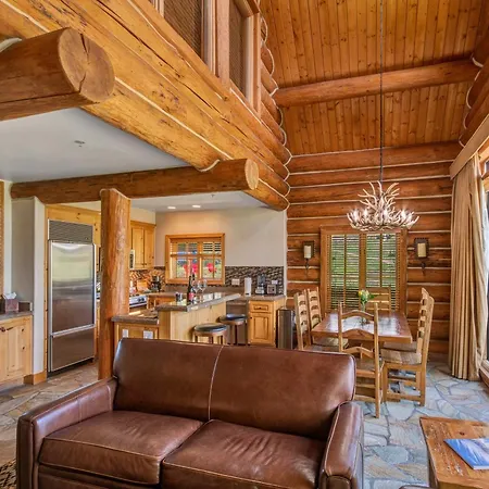 Lodge Mountain