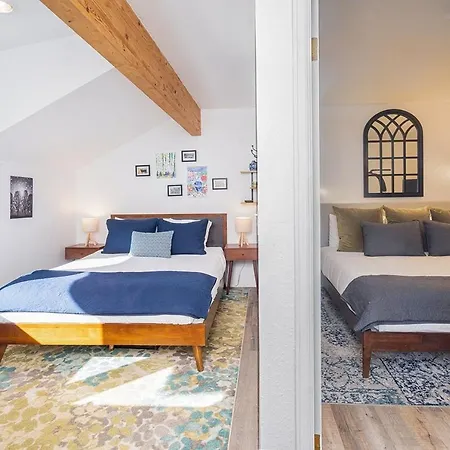 Comfort, Style, Short Walk To Town Park & Gondola
