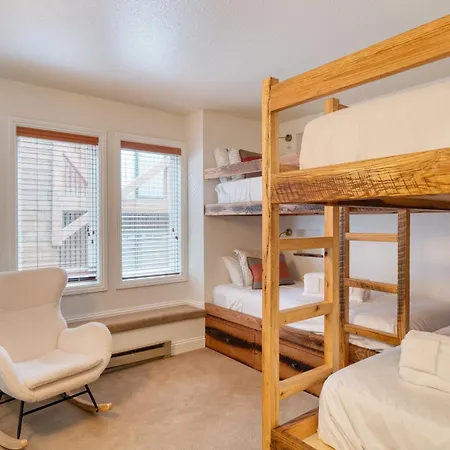 Etta Place Too 107 By Avantstay Close To Town The Slopes In W Communal Pool Hot Tub Holiday home