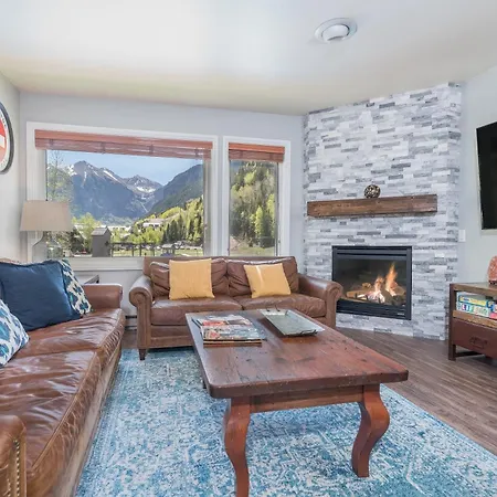 Holiday home Etta Place Too 107 By Avantstay Close To Town The Slopes In W Communal Pool Hot Tub Telluride