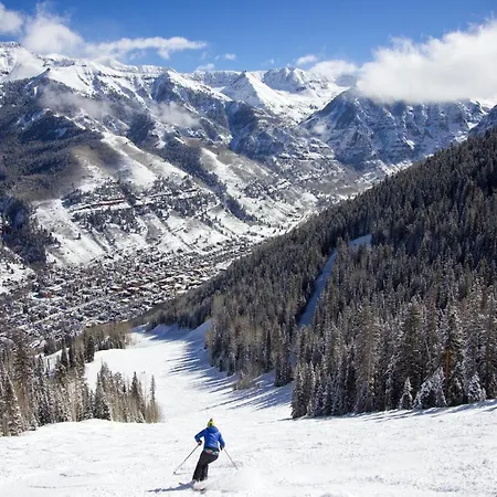In Out In Town! Area Views, Fireplace, Hot Tub Apartment Telluride