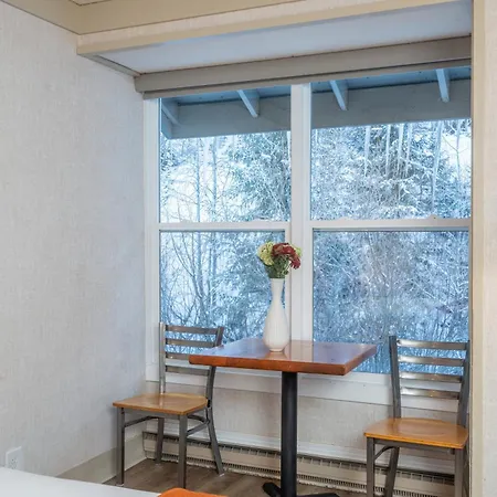 Mountainside 217 By Alpine