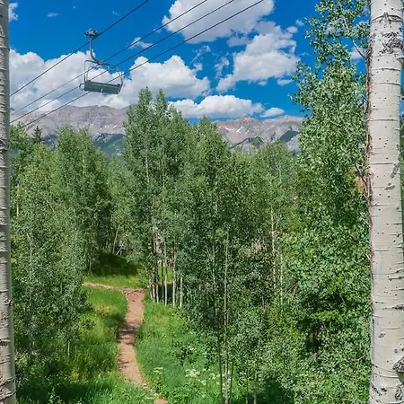 Absolutely Amazing Slopeside Mountain With Chalet