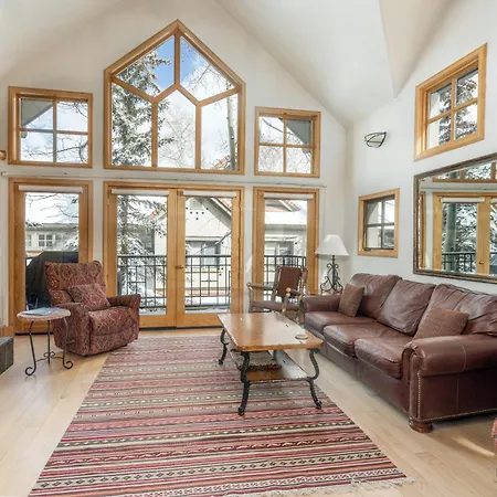 Holiday home Aspen Ridge 32 - 2 Bedroom By Alpine *
