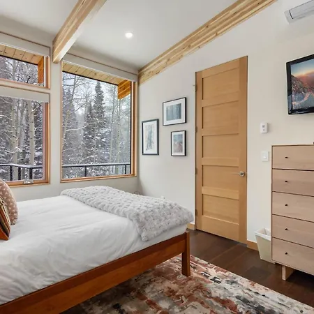Saddle Horn Lane * Telluride