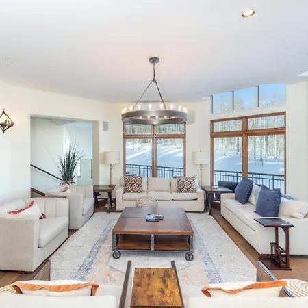 Apartment Slopeside By Exceptional