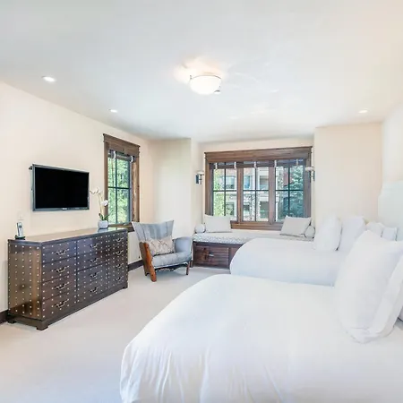 Le Praz At Courcheval By Exceptional Villa *