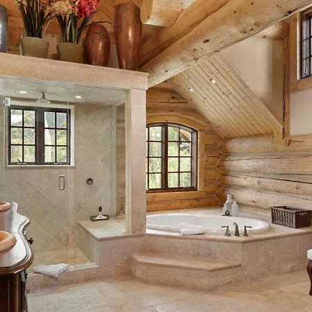 Chalet Hilltop Hideaway By Exceptional *