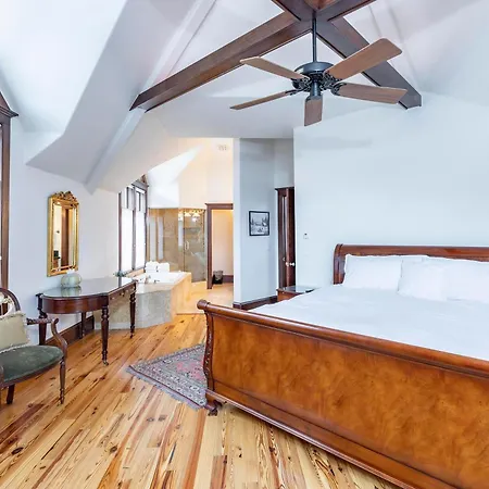Heritage House By Exceptional Villa