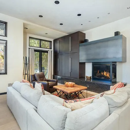 Bear Creek West By Exceptional Apartment