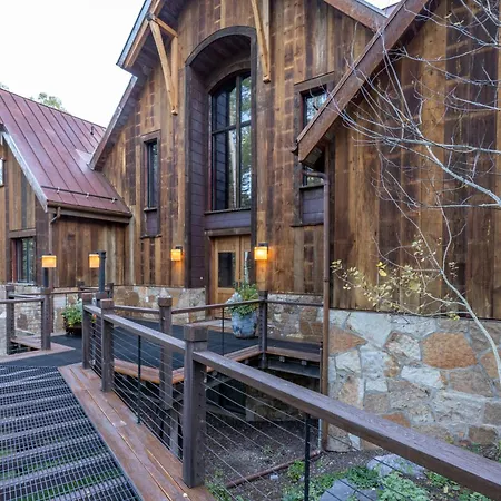Alpenglow By Exceptional Chalet *
