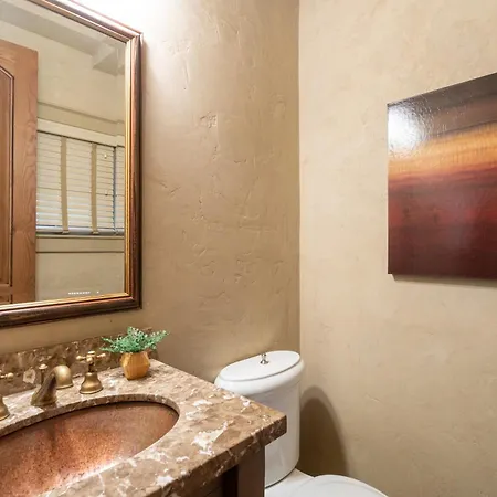 211 A South Oak By Exceptional